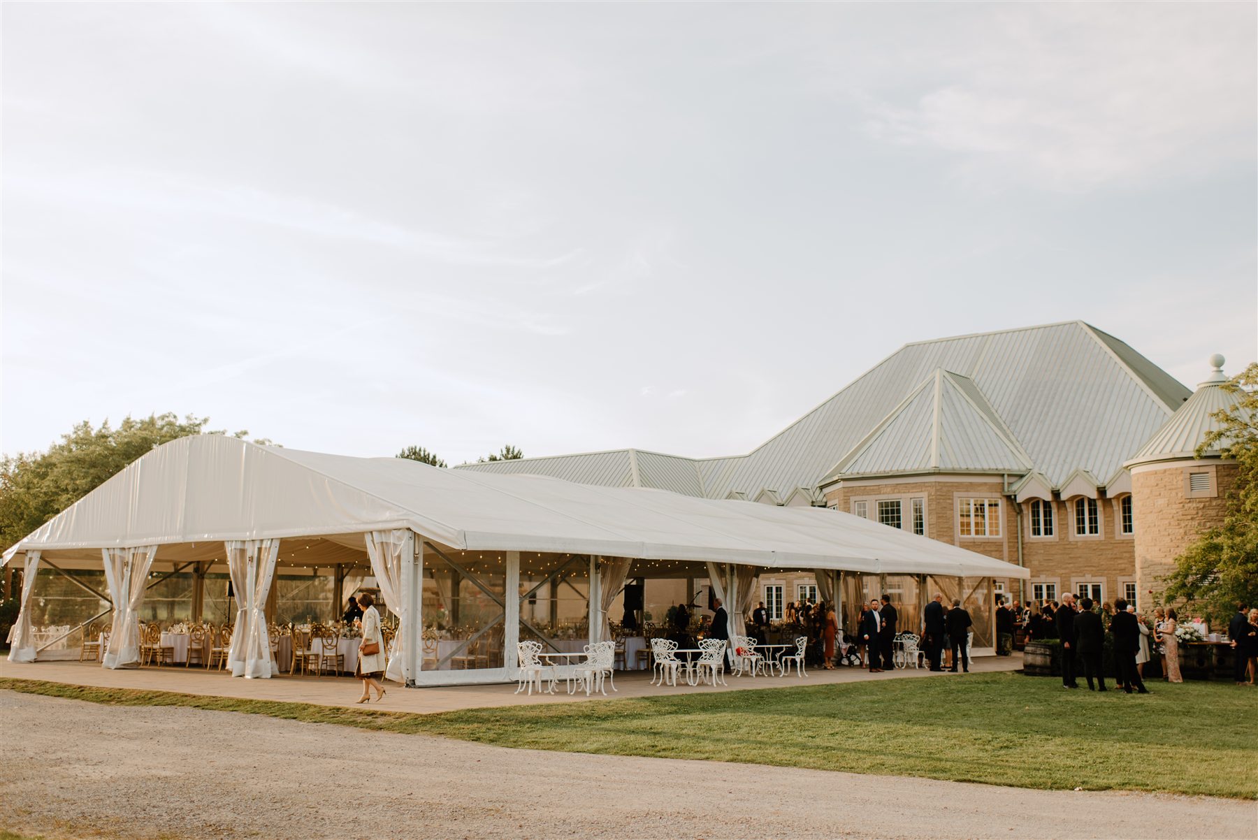 Château des Charmes wedding tent beside the winery estate