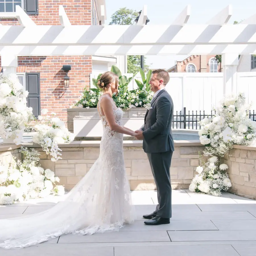 Wedding ceremony in the 124 on Queen courtyard