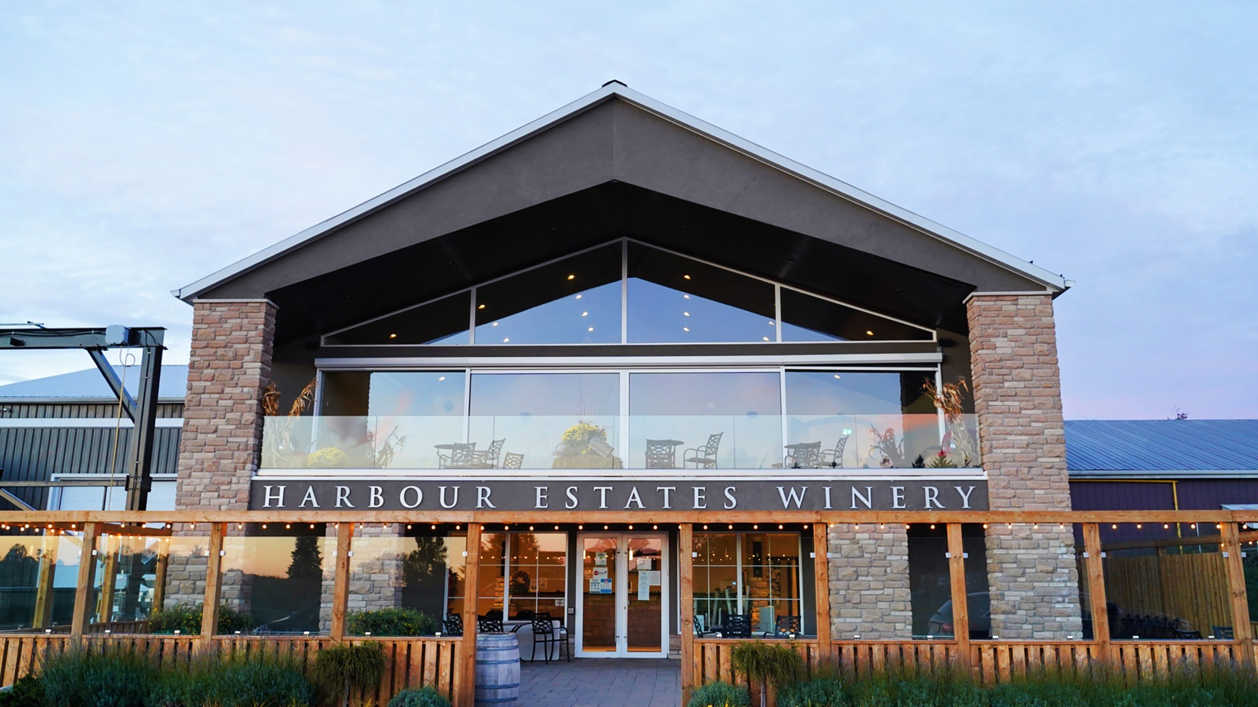 Harbour Estates Winery weddings wedding experience