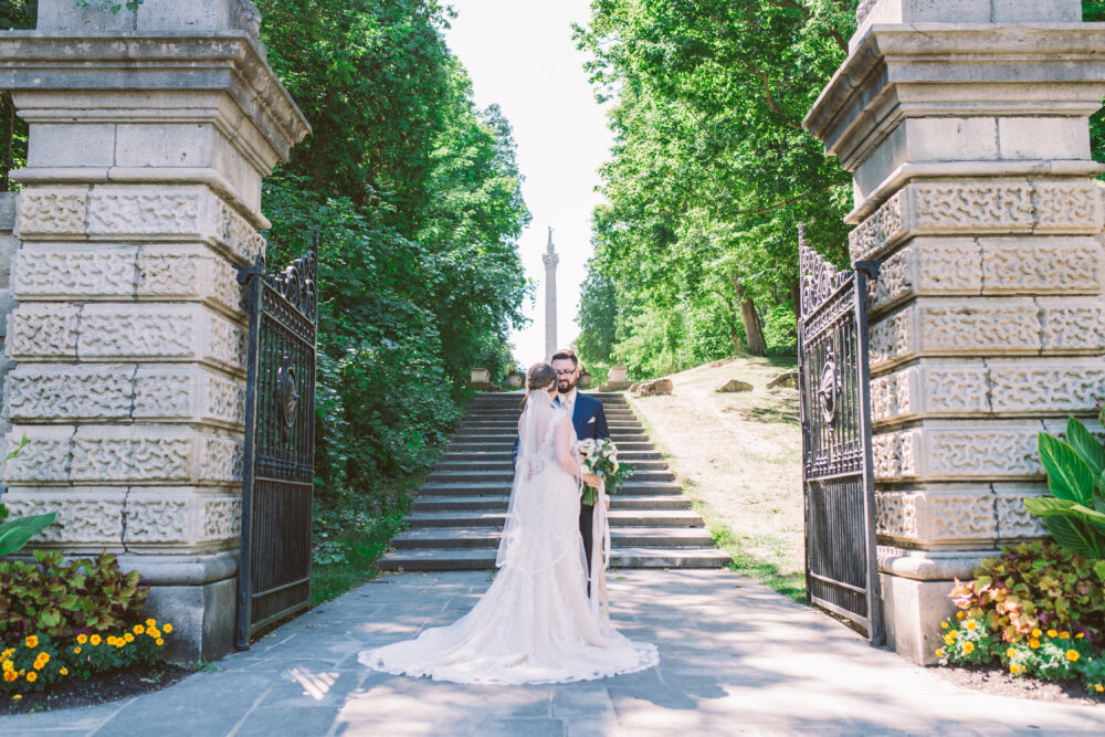 Newlyweds at the historic Queenston Heights monument