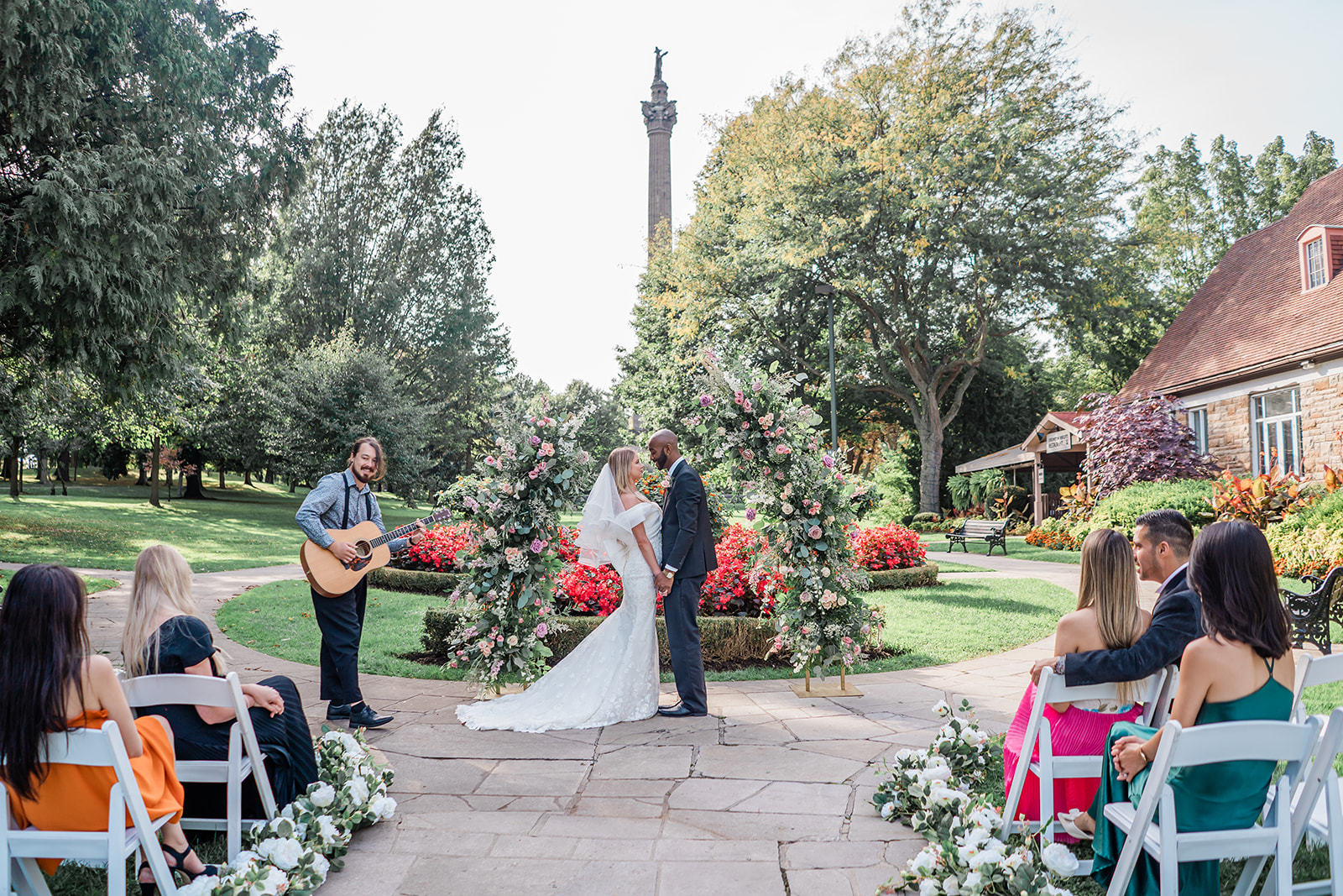 Garden wedding ceremony at Queenston Heights