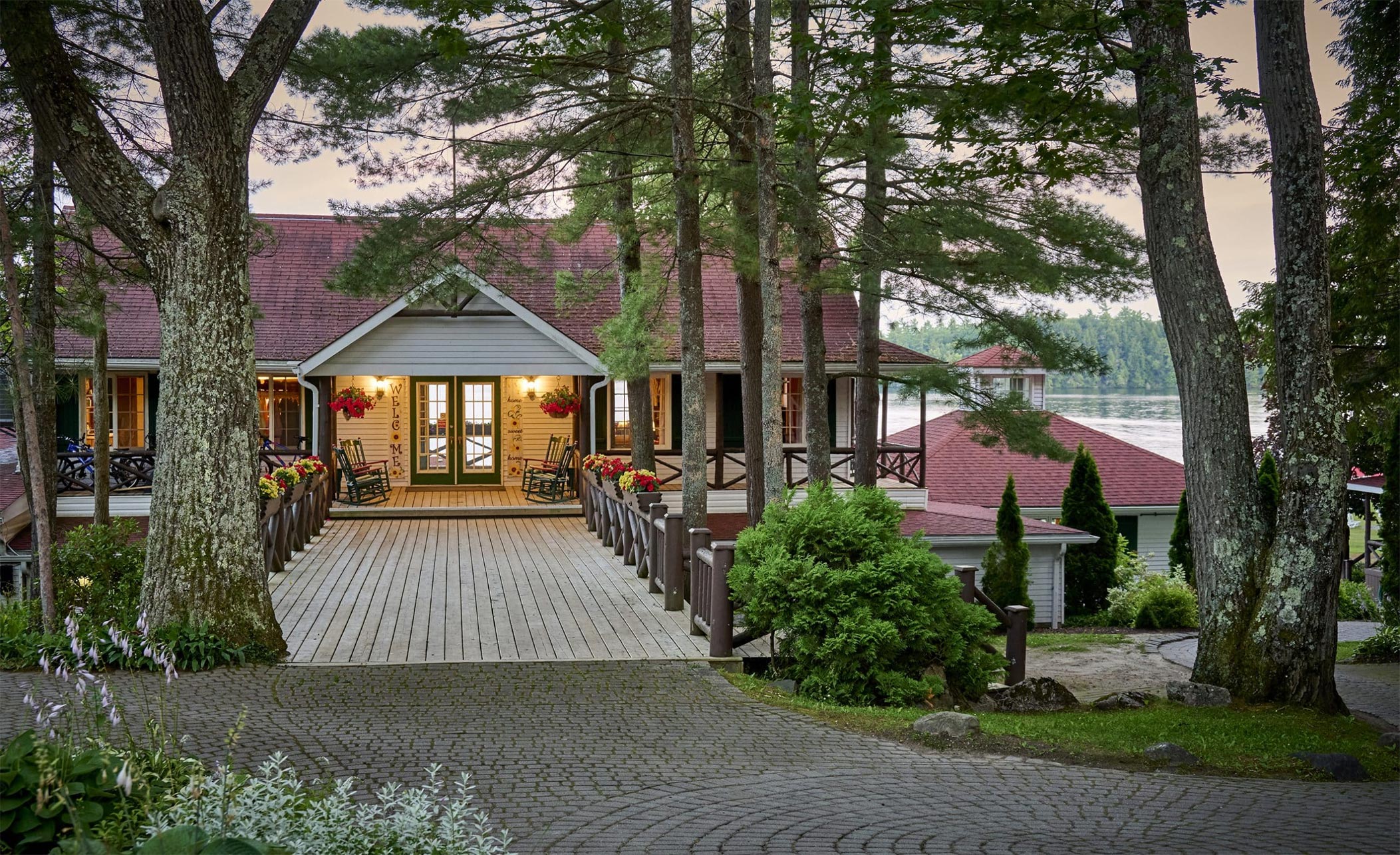 Severn Lodge waterfront resort